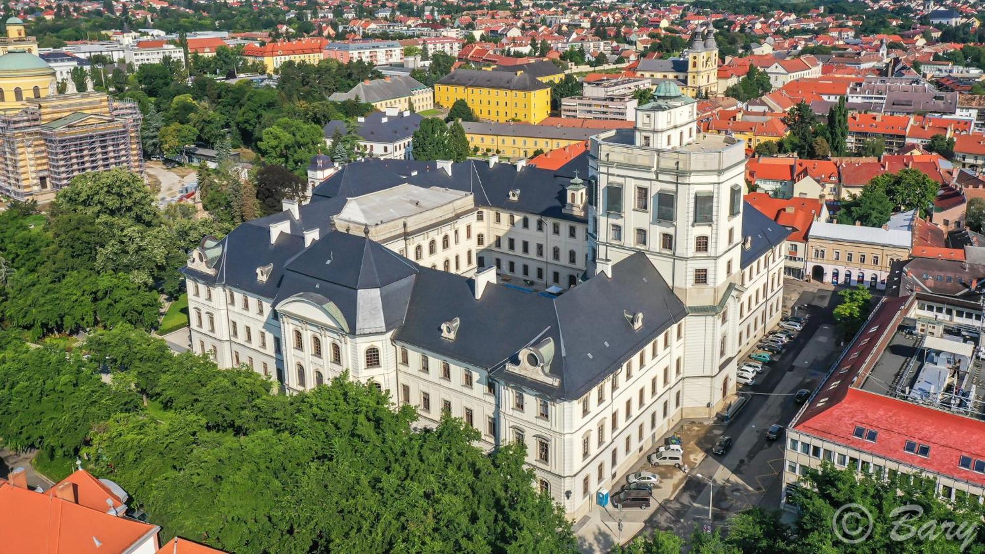 Eger Tower View Apartment Eksteriør billede