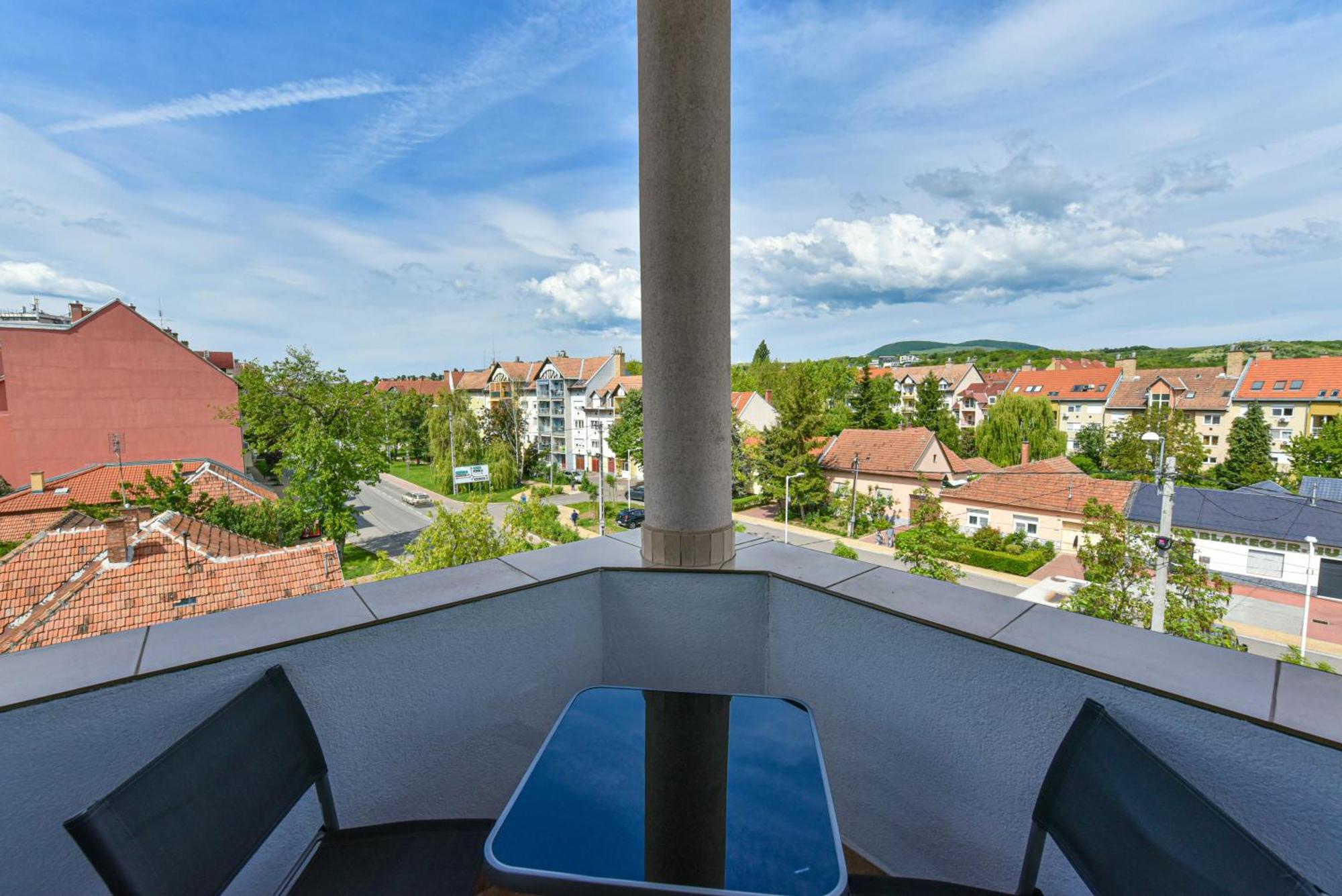 Eger Tower View Apartment Eksteriør billede